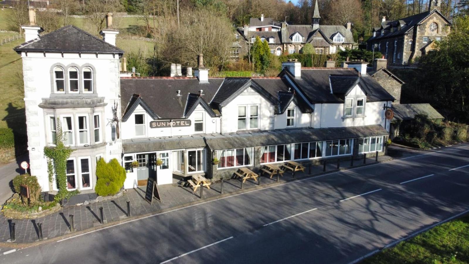 The Sun Inn Troutbeck Bridge Exterior foto
